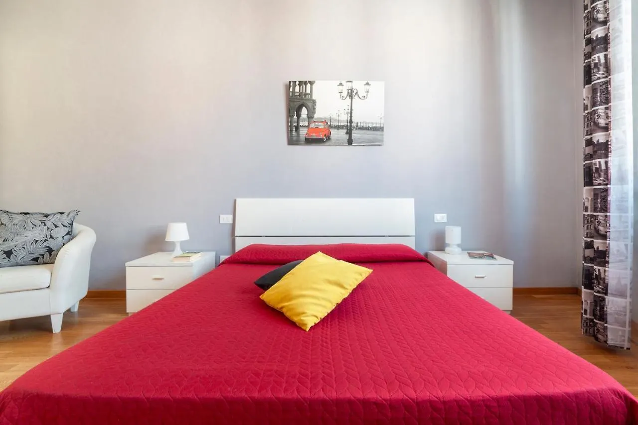 Stil Novo Flat Easy-Walking From Central Station Florence Apartment